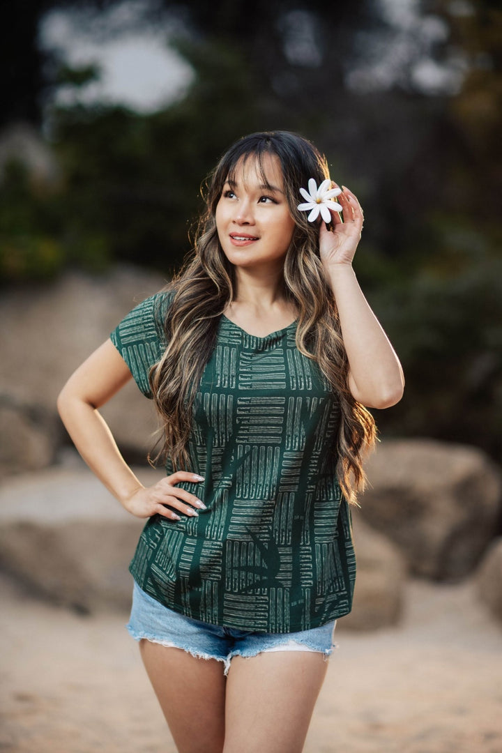 Translation missing: en.Hula is Life Puili Dolman in XS, soft and flowy lightweight women's DOLMAN top with long sleeves and relaxed fit